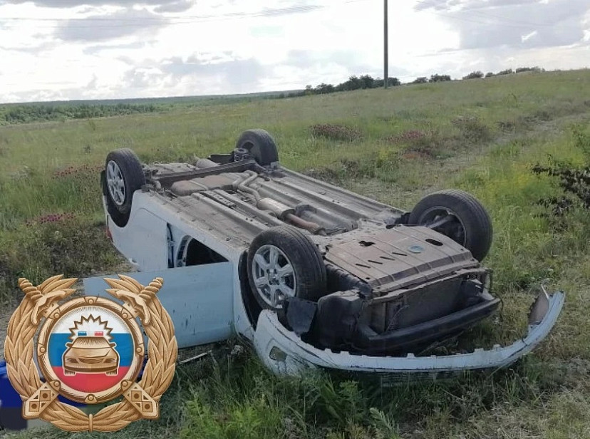 Водитель «Киа» разбился насмерть в аварии у саратовского села