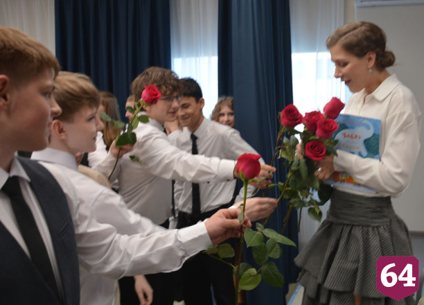 Звезда «Папиных дочек» посоветовала саратовским школьникам читать для души