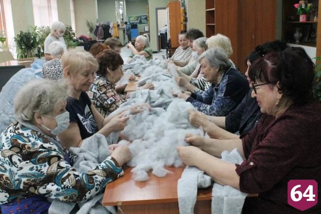 «Серебряные» волонтеры из Саратова получили благодарность с передовой